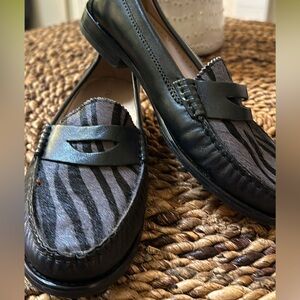 COLE HAAN * WOMEN’S SIZE 6 * GORGEOUS PENNY LOAFERS * BRAND NEW *